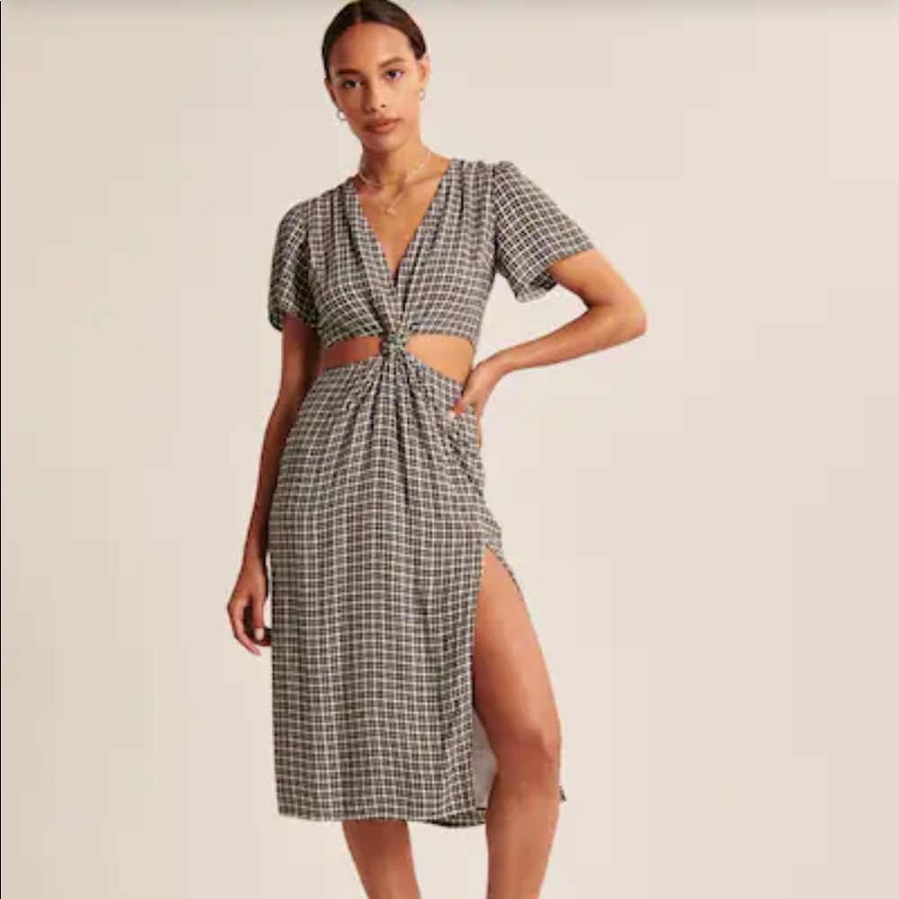 Abercrombie & Fitch Knot-front cut-out midi dress